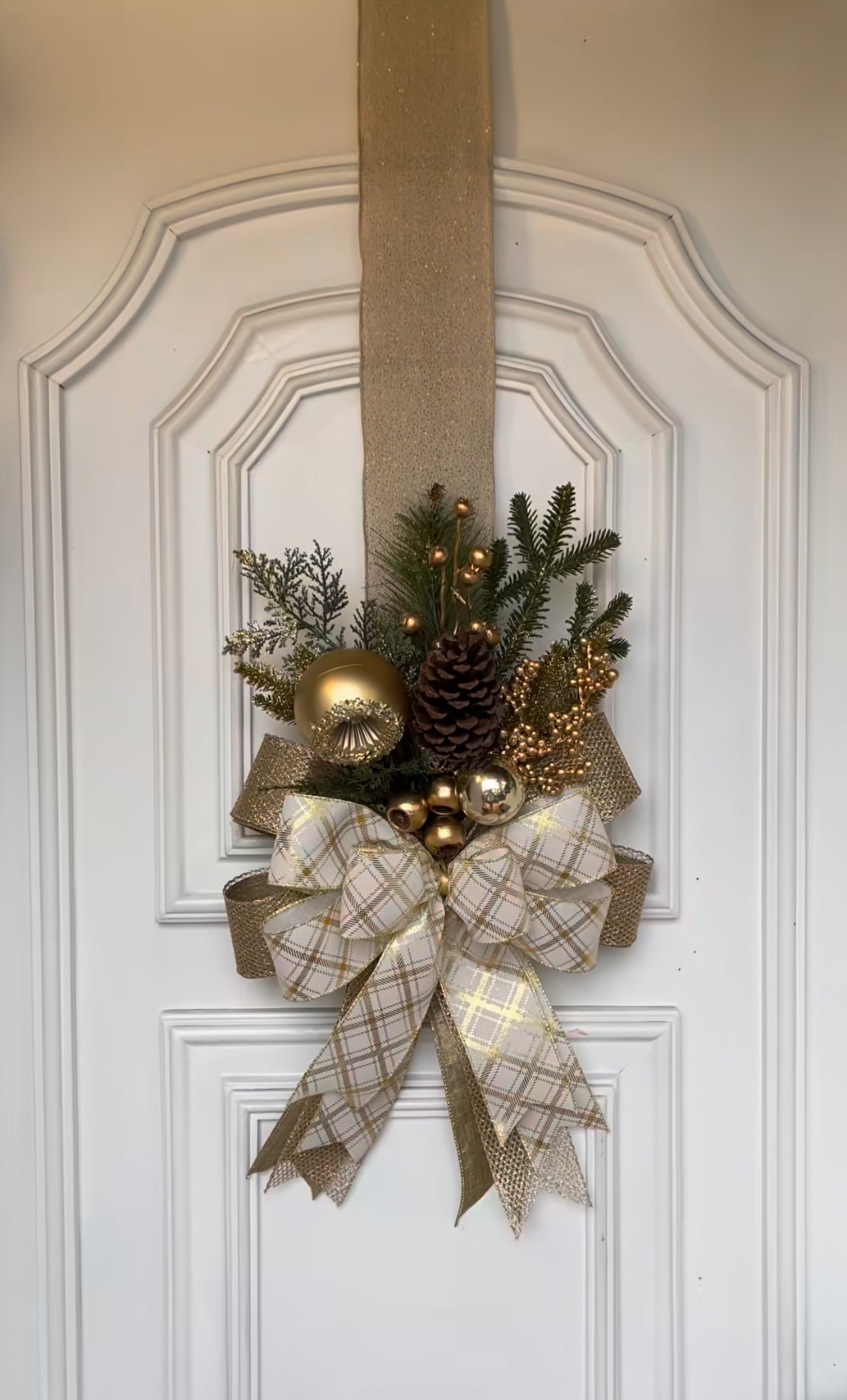 Escapulario navideño dorado y a cuadros | Belvaron